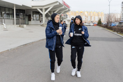 Прогулка женской команды перед матчем Cуперлиги 2021, «Енисей» — «Зенит»
