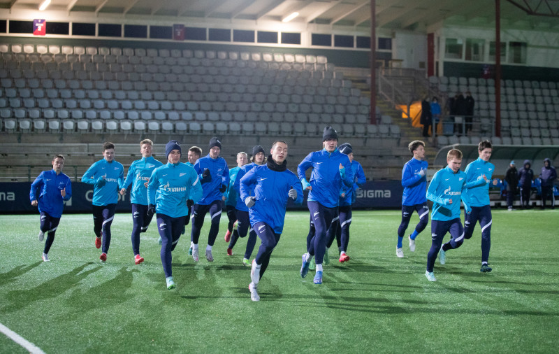 Тренировка молодежного «Зенита» перед матчем с «Мальмё»