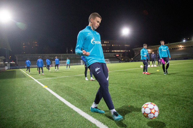 Тренировка молодежного «Зенита» перед матчем с «Мальмё»