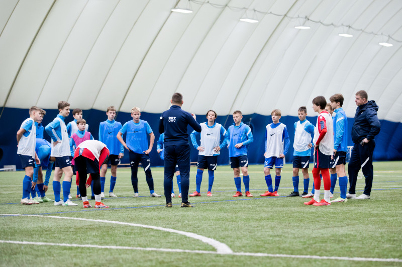 Игроки из Сербии тренируются в Академии