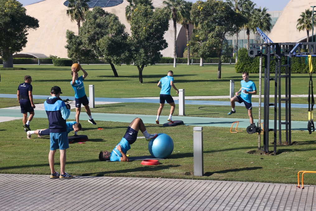 «Газпром»-тренировочные сборы в Дубае: 14 января, утренняя тренировка