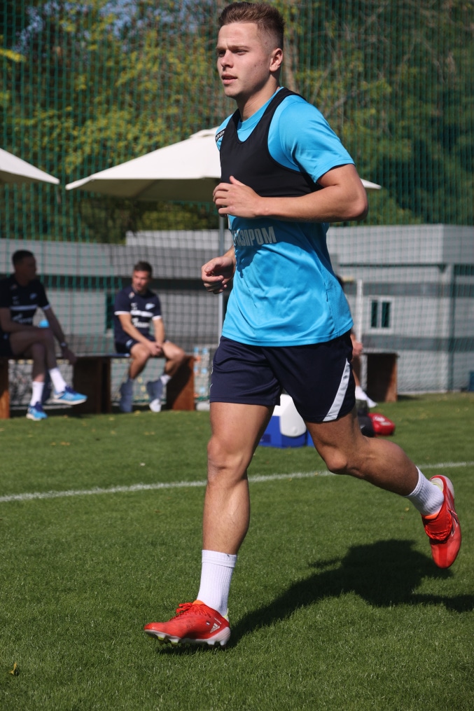 «Газпром»-тренировочные сборы в Дубае: 14 января, утренняя тренировка