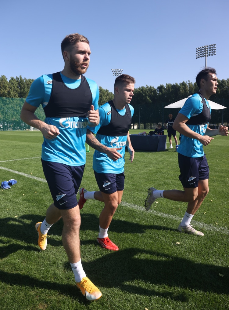 «Газпром»-тренировочные сборы в Дубае: 14 января, утренняя тренировка