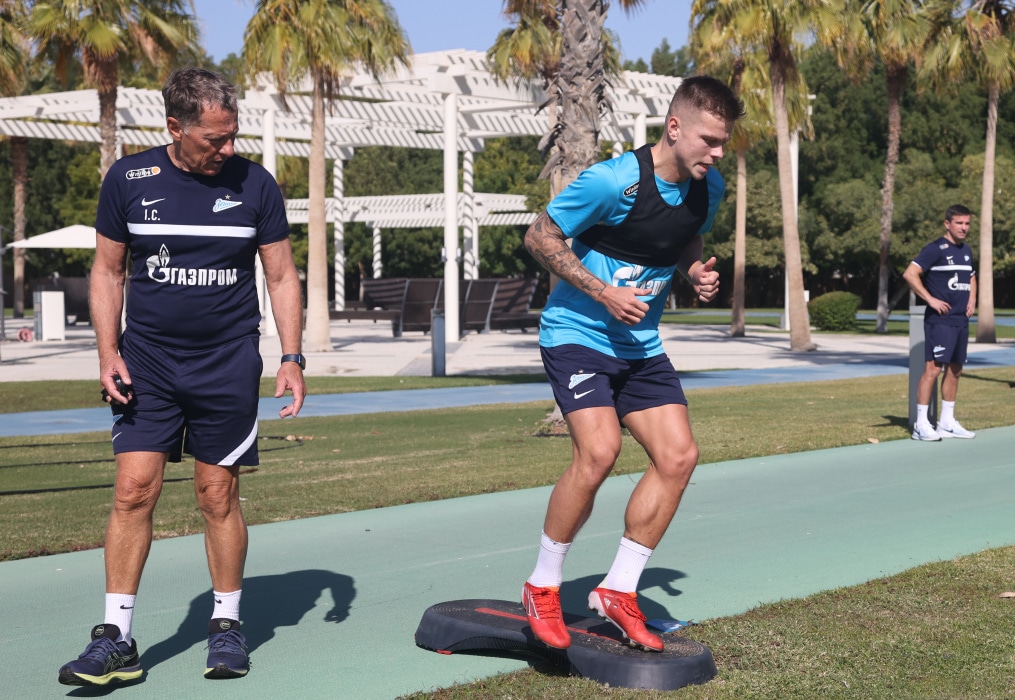 «Газпром»-тренировочные сборы в Дубае: 14 января, утренняя тренировка