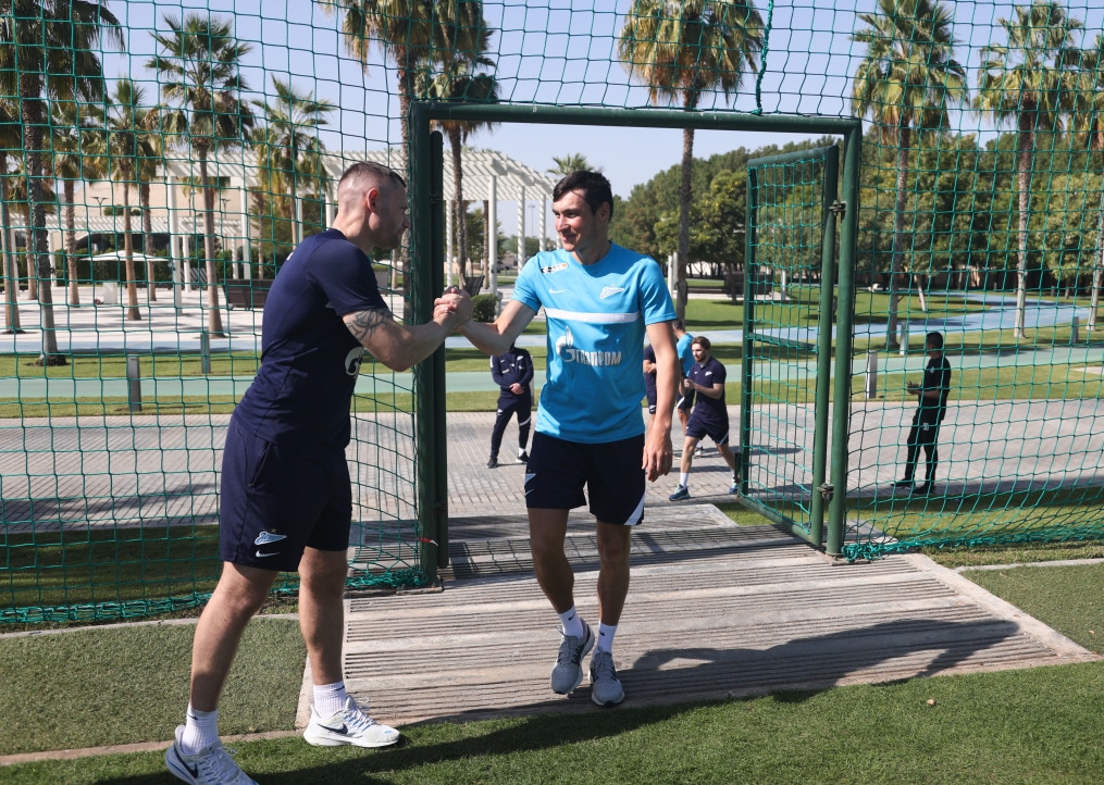 «Газпром»-тренировочные сборы в Дубае: 14 января, утренняя тренировка