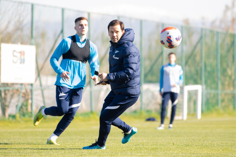 Сборы «Зенита»-м в Турции: 17 января, утренняя тренировка