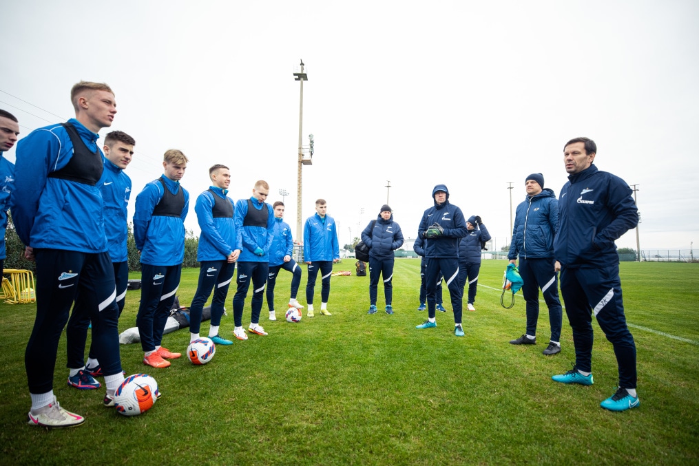 Сборы «Зенита»-м в Турции: 18 января, утренняя тренировка