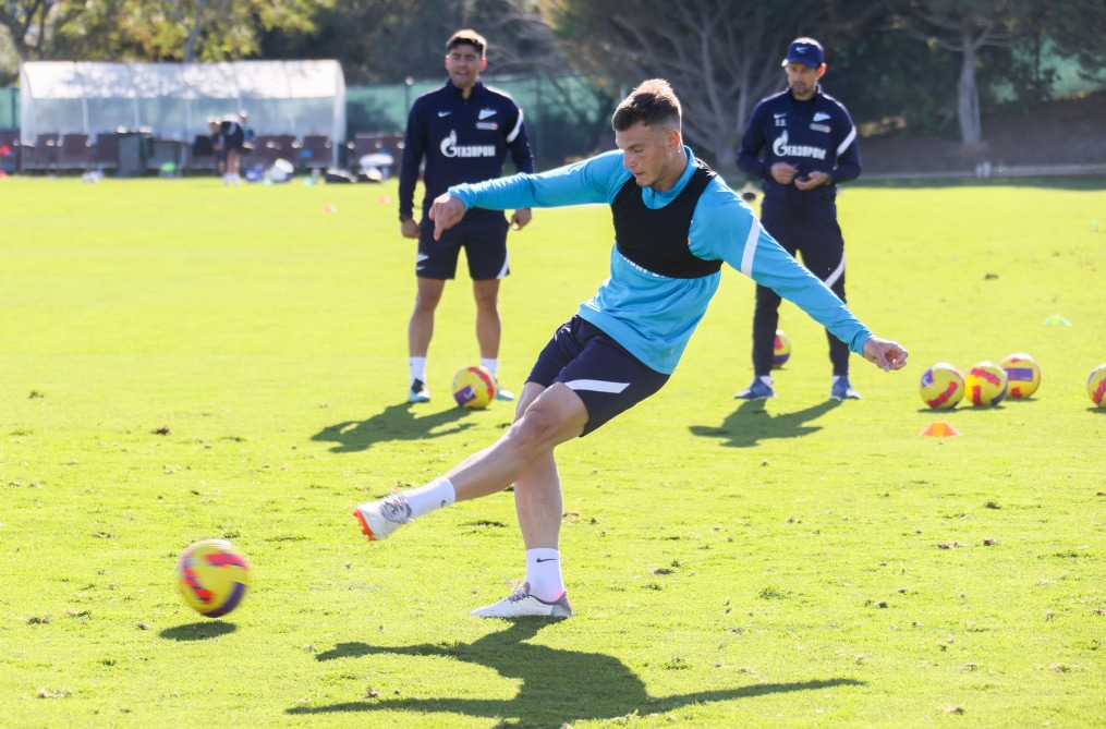 «Газпром»-тренировочные сборы в Португалии: 01 февраля, утренняя тренировка