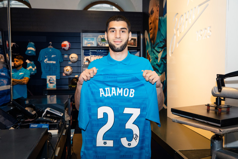 Презентация Юри Алберто, Арсена Адамова и Ивана Сергеева