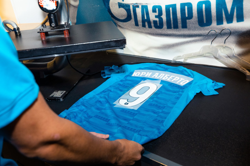 Презентация Юри Алберто, Арсена Адамова и Ивана Сергеева