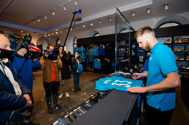 Презентация Юри Алберто, Арсена Адамова и Ивана Сергеева