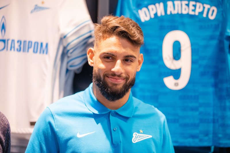 Презентация Юри Алберто, Арсена Адамова и Ивана Сергеева