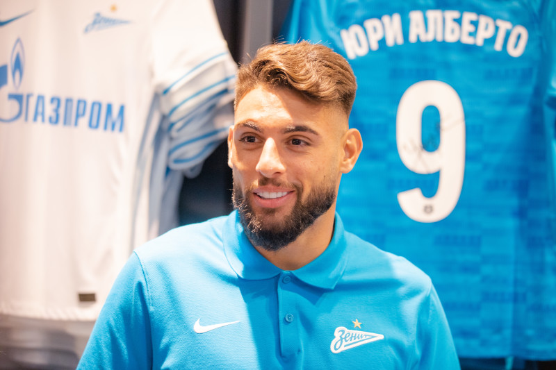 Презентация Юри Алберто, Арсена Адамова и Ивана Сергеева