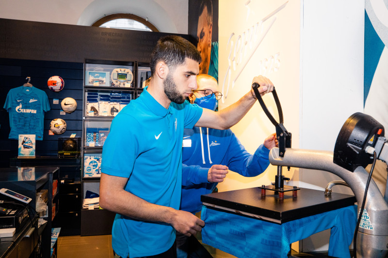 Презентация Юри Алберто, Арсена Адамова и Ивана Сергеева