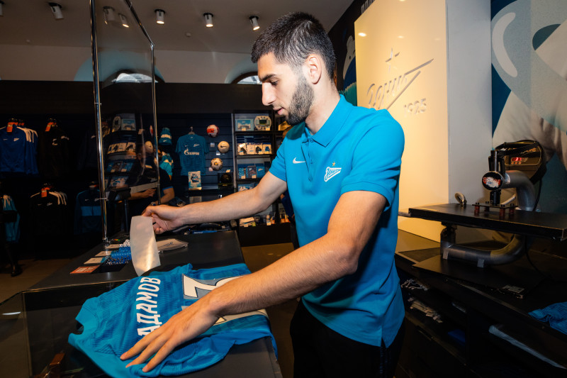 Презентация Юри Алберто, Арсена Адамова и Ивана Сергеева