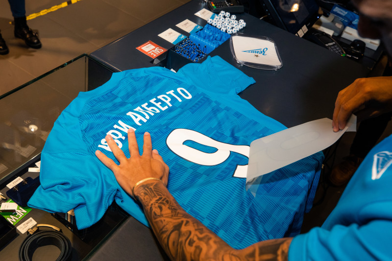 Презентация Юри Алберто, Арсена Адамова и Ивана Сергеева