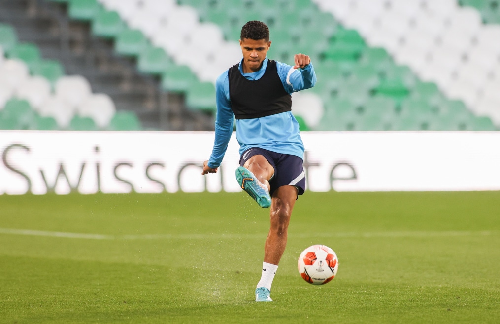 Открытая тренировка «Зенита» перед ответным матчем с «Бетисом»