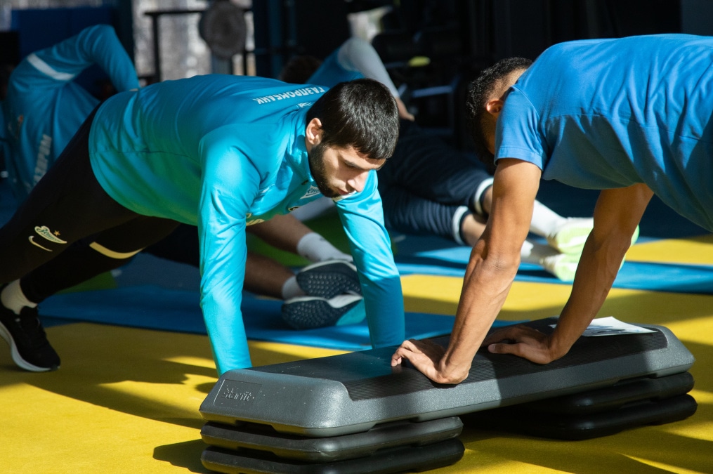 Тренировка «Зенита» в Удельном парке