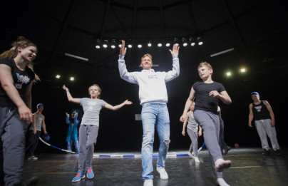 Давай-давай!»: Доменико Кришито поработал цирковым артистом