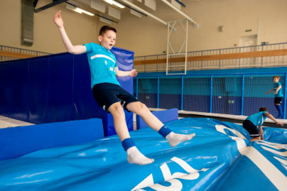 Занятия по акробатике в батутном центре «Газпром»-Академии