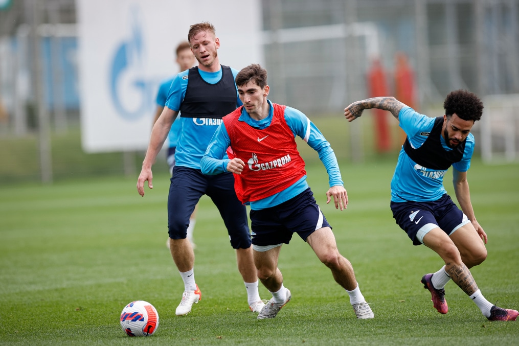 «Газпром» — тренировочные сборы в Петербурге: 19 июня, утренняя тренировка