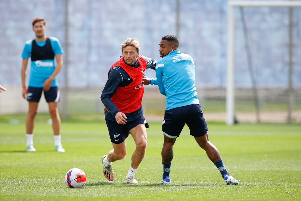 «Газпром» — тренировочные сборы в Петербурге: 19 июня, утренняя тренировка