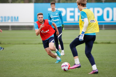 «Газпром» — тренировочные сборы в Петербурге: 19 июня, утренняя тренировка