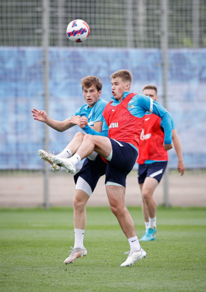 «Газпром» — тренировочные сборы в Петербурге: 19 июня, утренняя тренировка
