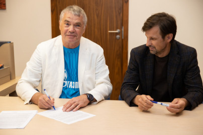 «Зенит» продлил соглашение с Сергеем Семаком