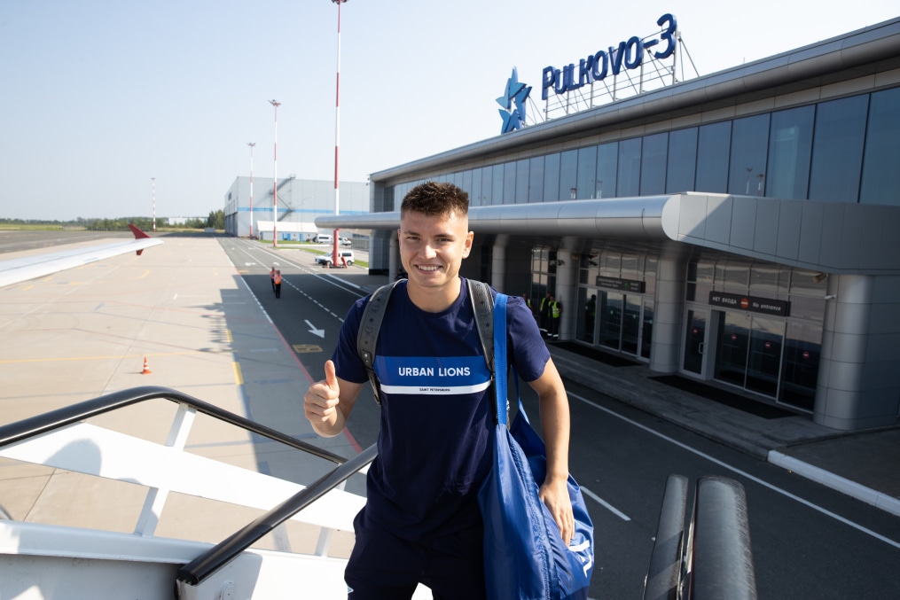 Команда в «Пулково» перед вылетом в Екатеринбург на матч с «Уралом»