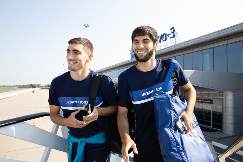 Команда в «Пулково» перед вылетом в Екатеринбург на матч с «Уралом»