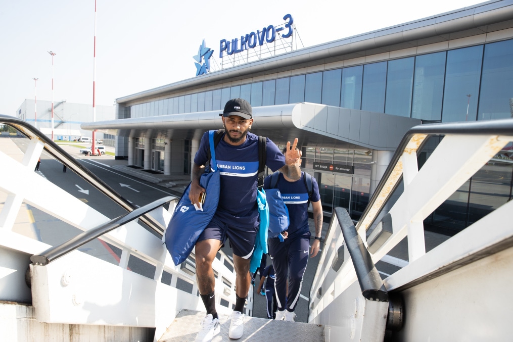 Команда в «Пулково» перед вылетом в Екатеринбург на матч с «Уралом»