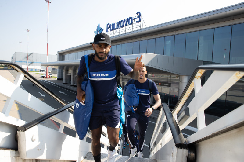 Команда в «Пулково» перед вылетом в Екатеринбург на матч с «Уралом»