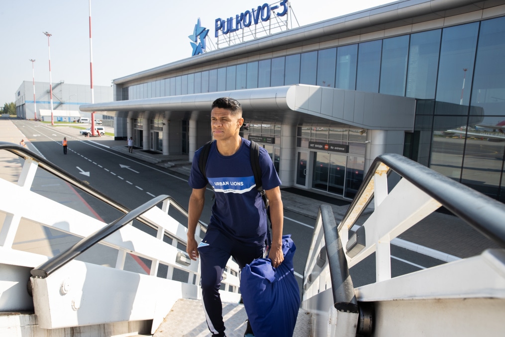 Команда в «Пулково» перед вылетом в Екатеринбург на матч с «Уралом»