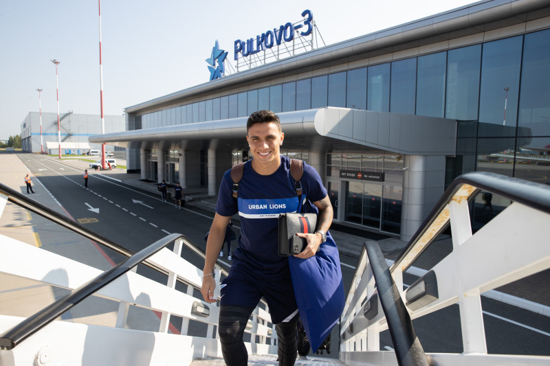 Команда в «Пулково» перед вылетом в Екатеринбург на матч с «Уралом»