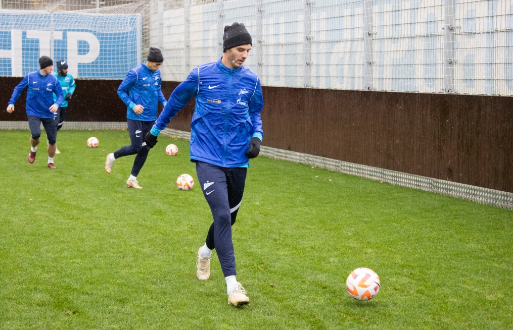 Тренировка «Зенита» перед матчем с «Крыльями Советов»