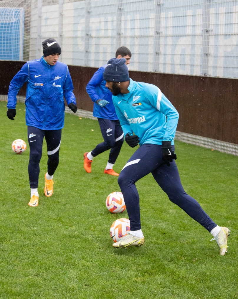 Тренировка «Зенита» перед матчем с «Крыльями Советов»