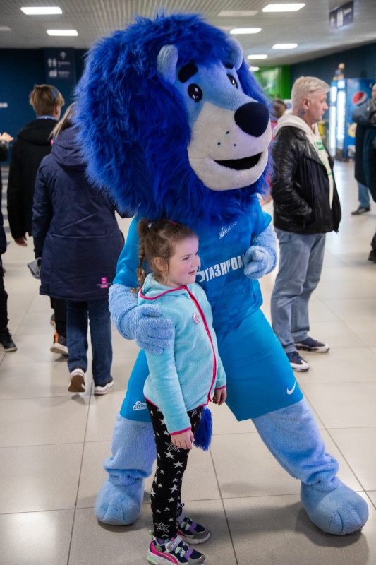 Фан-променад перед матчем «Зенит» — «Крылья Советов»