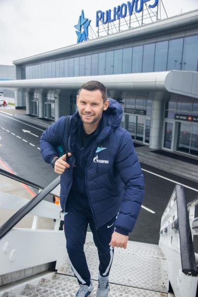 Команда «Зенит» перед вылетом на матч с «Краснодаром»