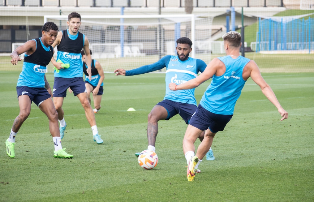«Газпром»-тренировочные сборы в Катаре: 21 января, утренняя тренировка