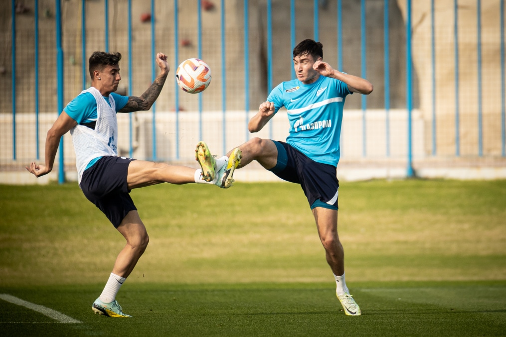 «Газпром» — тренировочные сборы в Катаре: двусторонний тренировочный матч