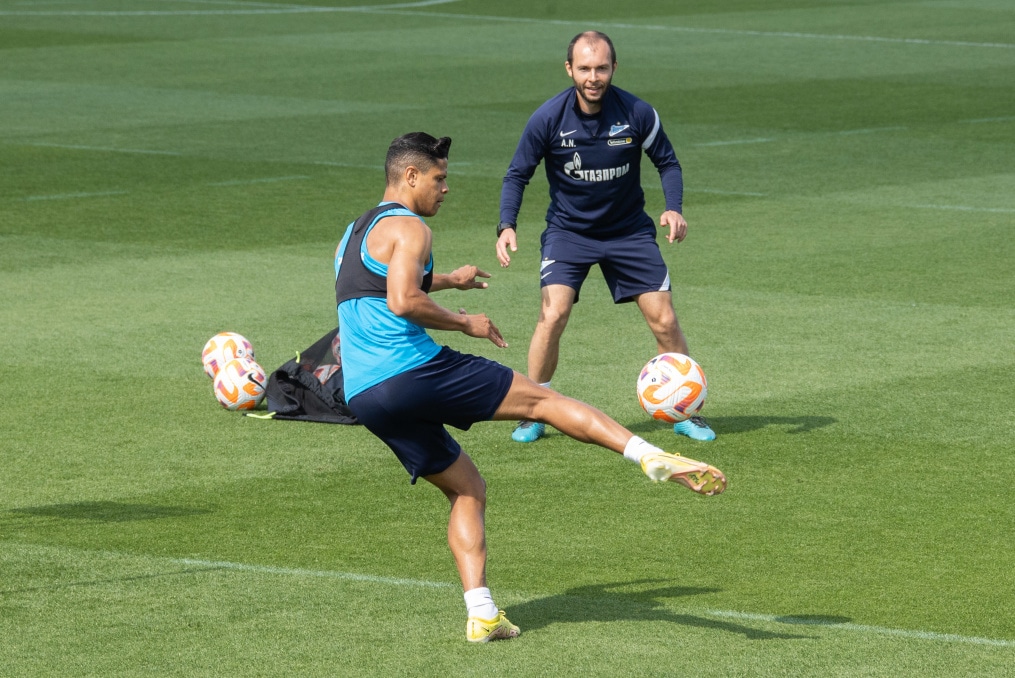 «Газпром»-тренировочные сборы в Катаре: 23 января, утренняя тренировка