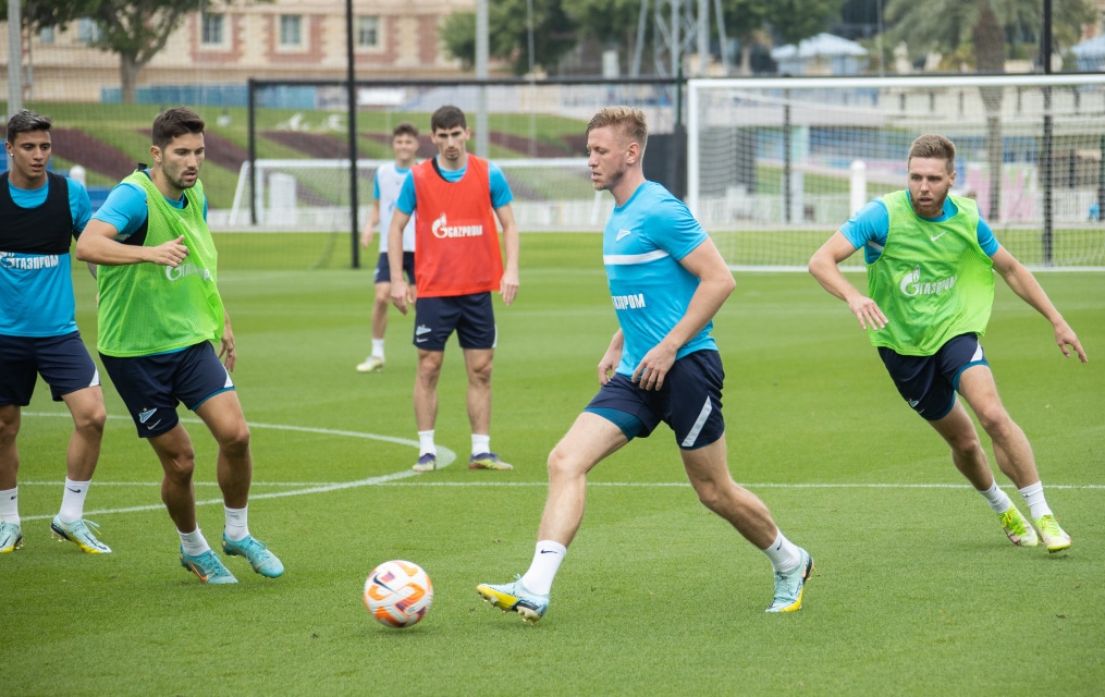 «Газпром»-тренировочные сборы в Катаре: 26 января, утренняя тренировка