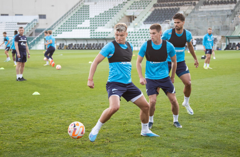 «Газпром» — тренировочные сборы в Дубае, 1 февраля: вечерняя тренировка