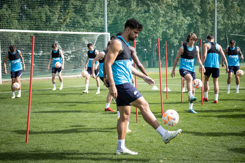 «Газпром»-тренировочные сборы в Дубае: 8 февраля, утренняя тренировка