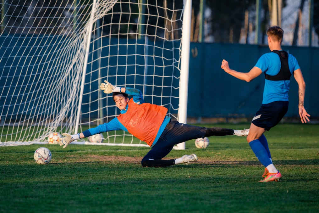 Вторые учебно-тренировочные сборы «Зенита»-м: 19 февраля, вечерняя тренировка