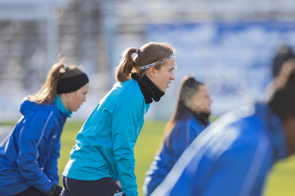 Тренировка женской команды «Зенит» перед матчем с «Крыльями Советов»