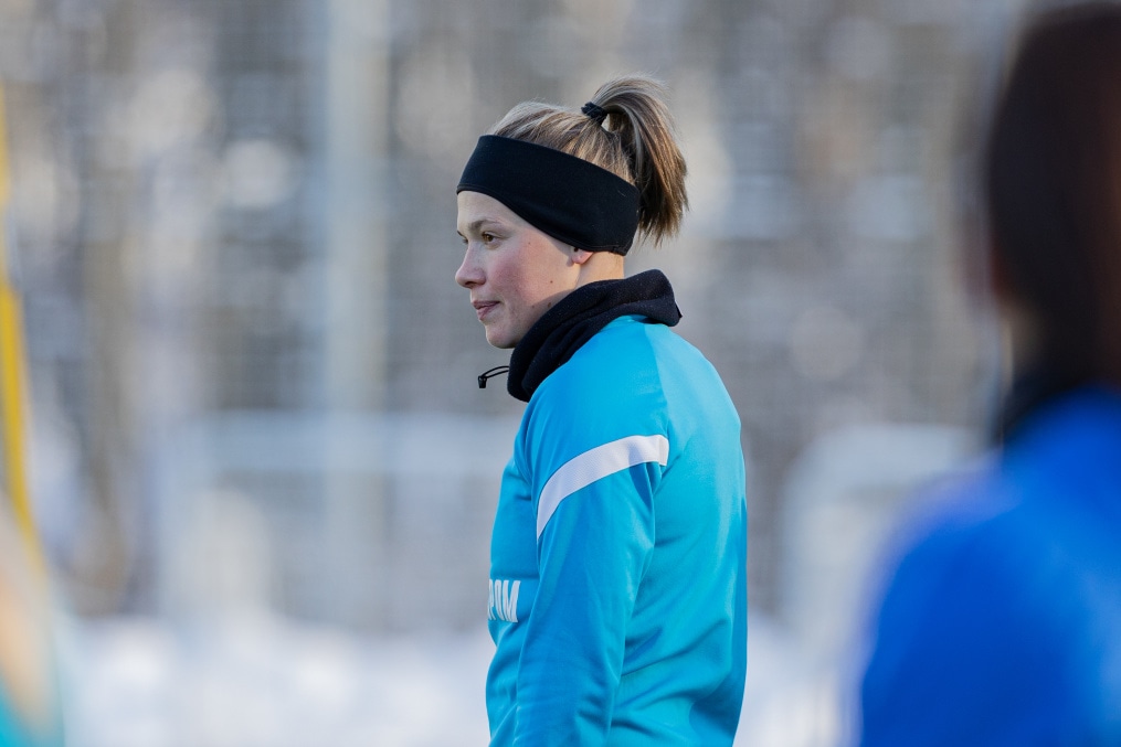 Тренировка женской команды «Зенит» перед матчем с «Крыльями Советов»