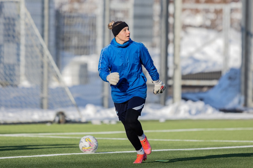 Тренировка женской команды «Зенит» перед матчем с «Крыльями Советов»