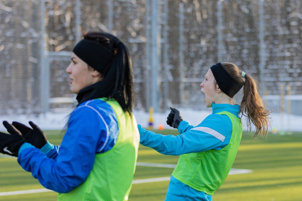 Тренировка женской команды «Зенит» перед матчем с «Крыльями Советов»